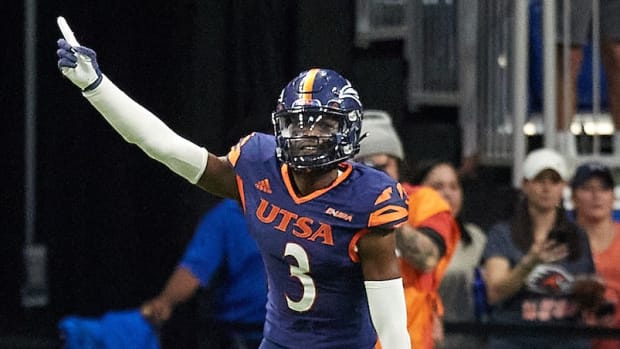 utsa_woolen_tariq_1